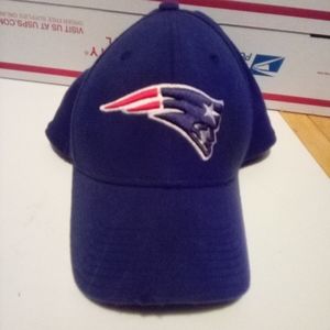 NFL team game on field Reebok ball cap